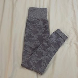 GYMSHARK CAMO LEGGINGS